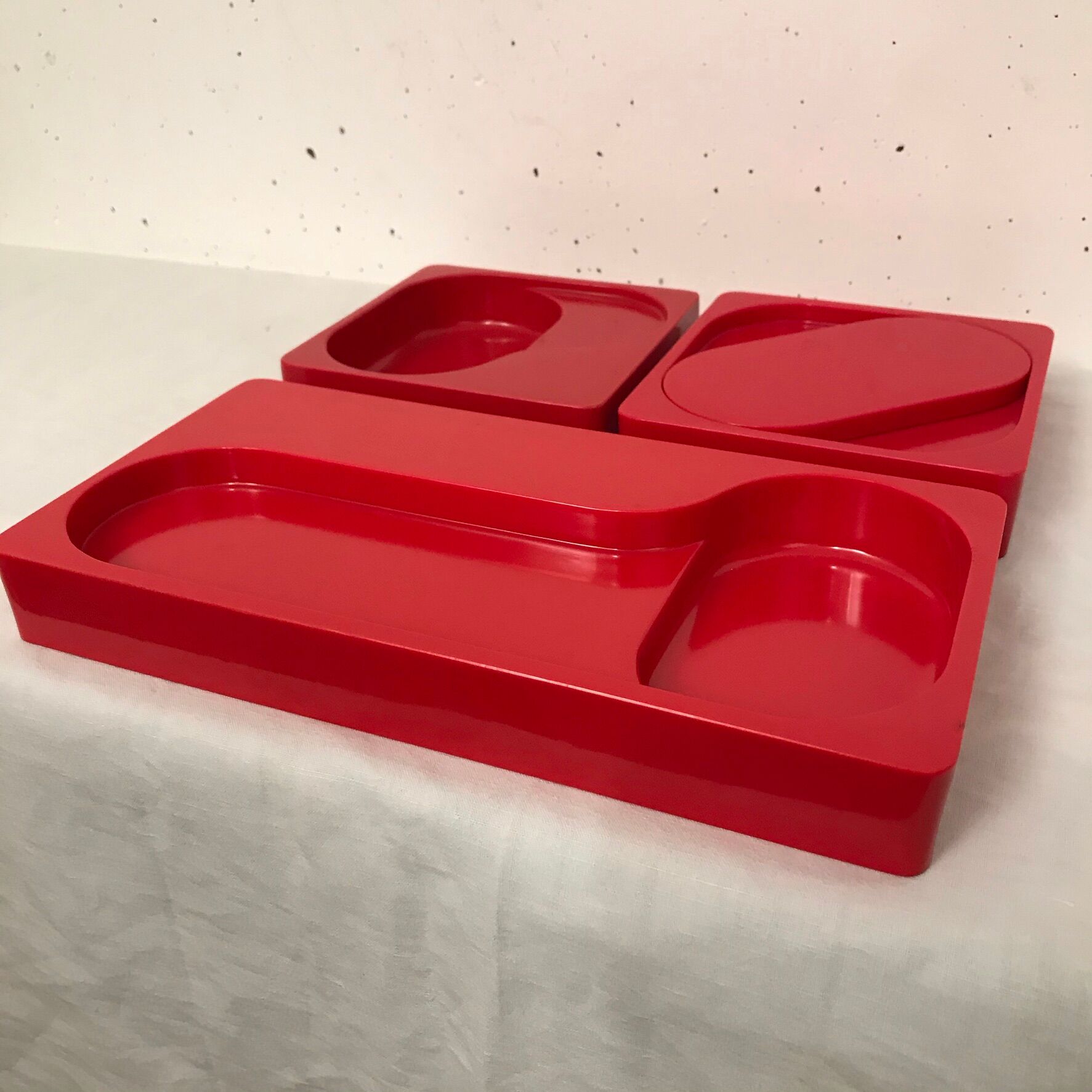 Kim trinket bowl, bakelite 1970