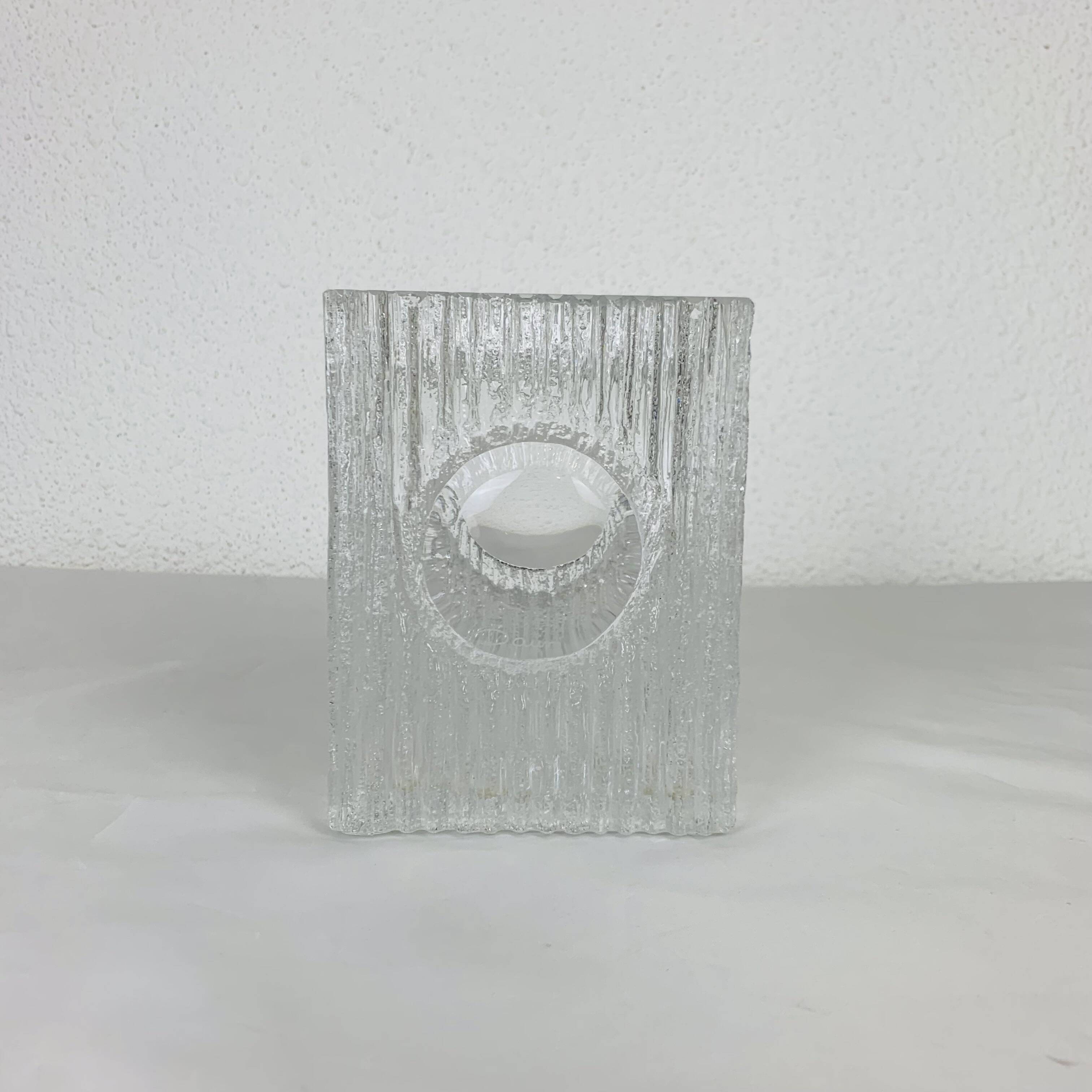 Daum vase, Cratère model, crystal, 1970s