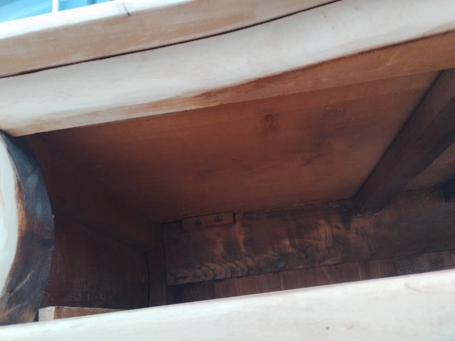 Beautiful antique Louis XV style chest of drawers