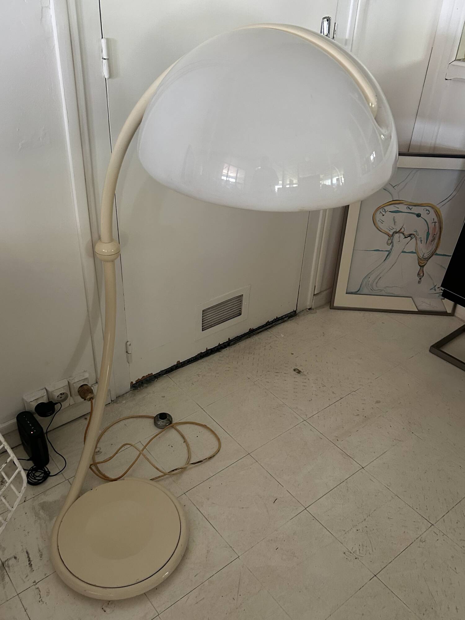 Serpente floor lamp by Elio Martinelli
