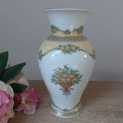 White Porcelain Vase Kaiser – Catherine Collection – Hand-Painted Decor
