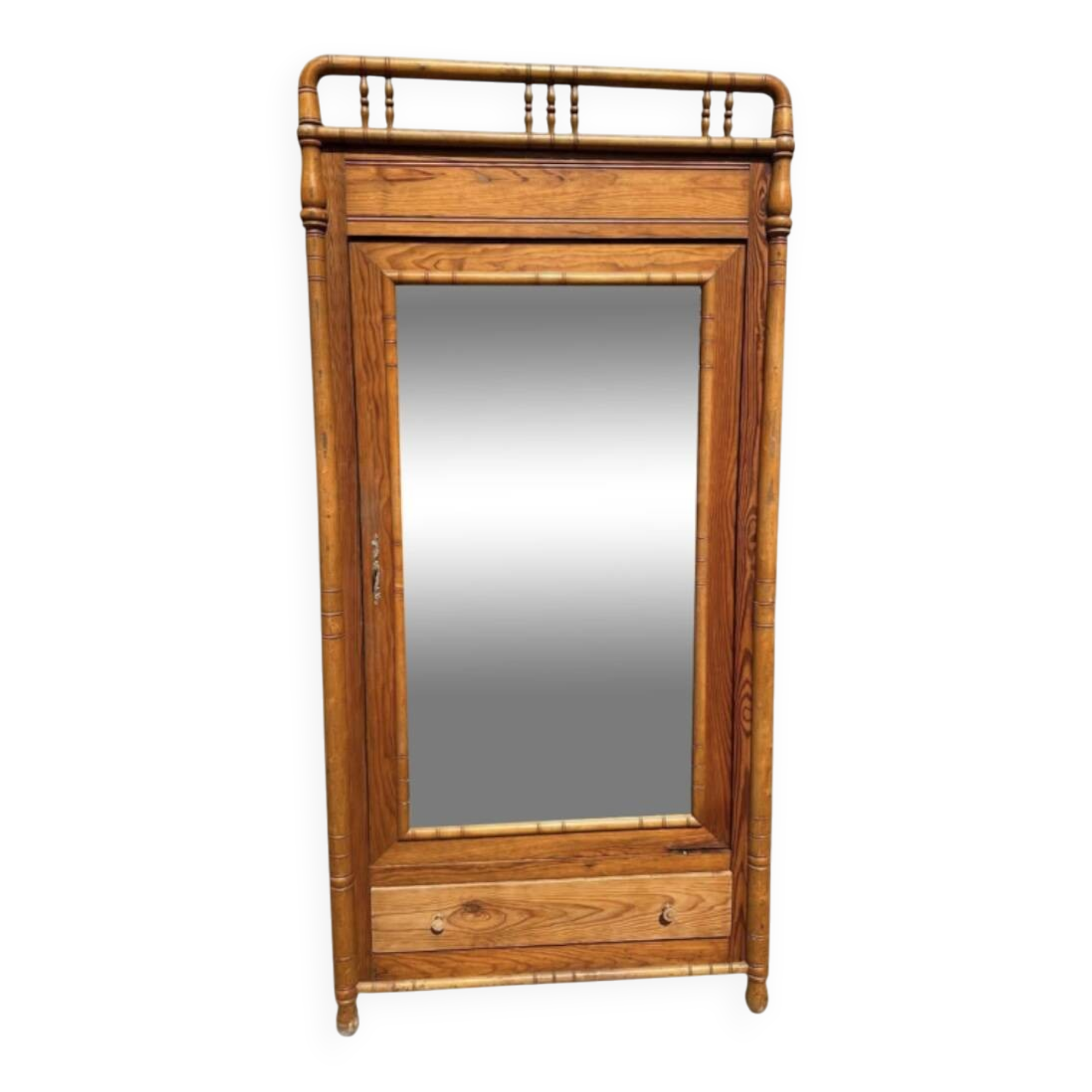 Hosiery cabinet