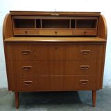 Egon Ostergaard Secrétaire