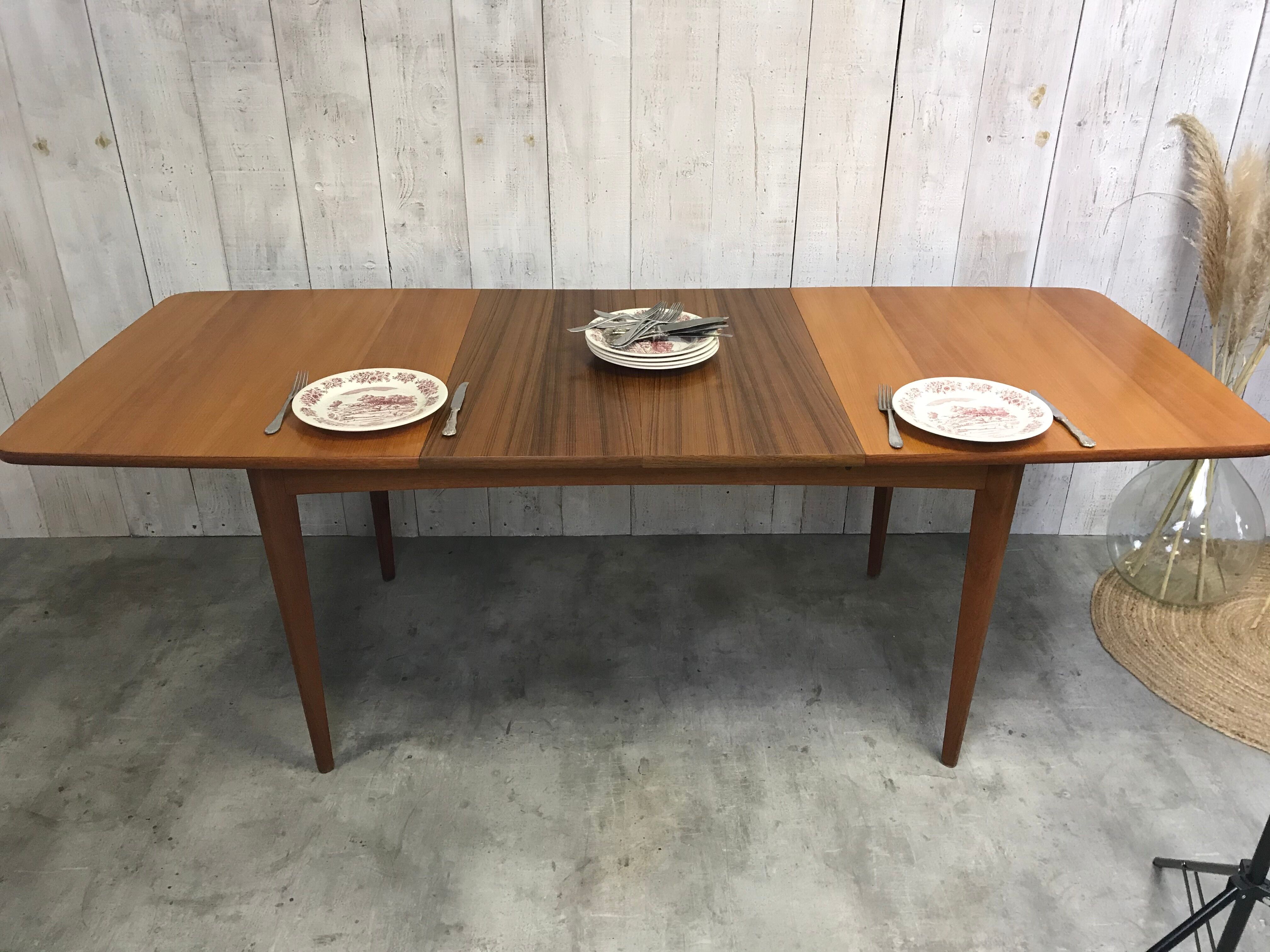 Vintage expandable table