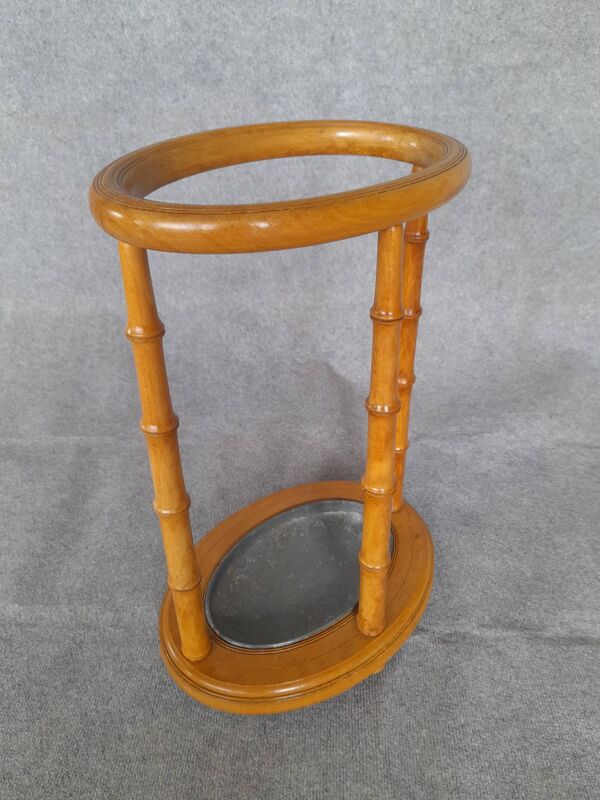 Porte parapluie en bois