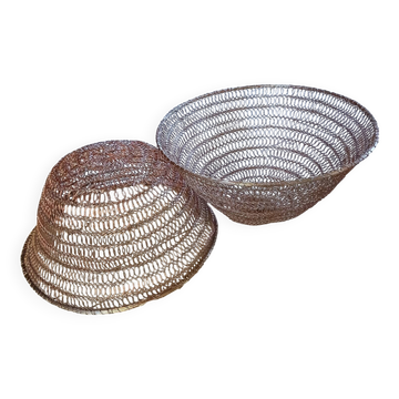 2 metal wire fruit baskets
