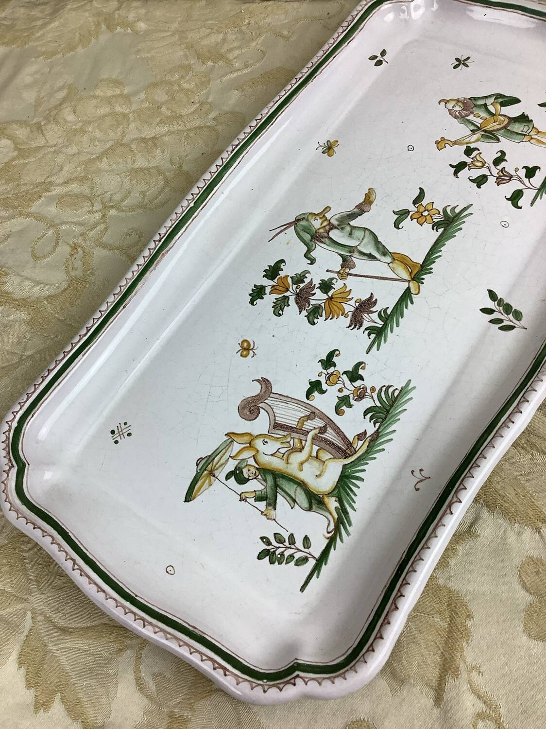 Rectangular plate Moustiers France