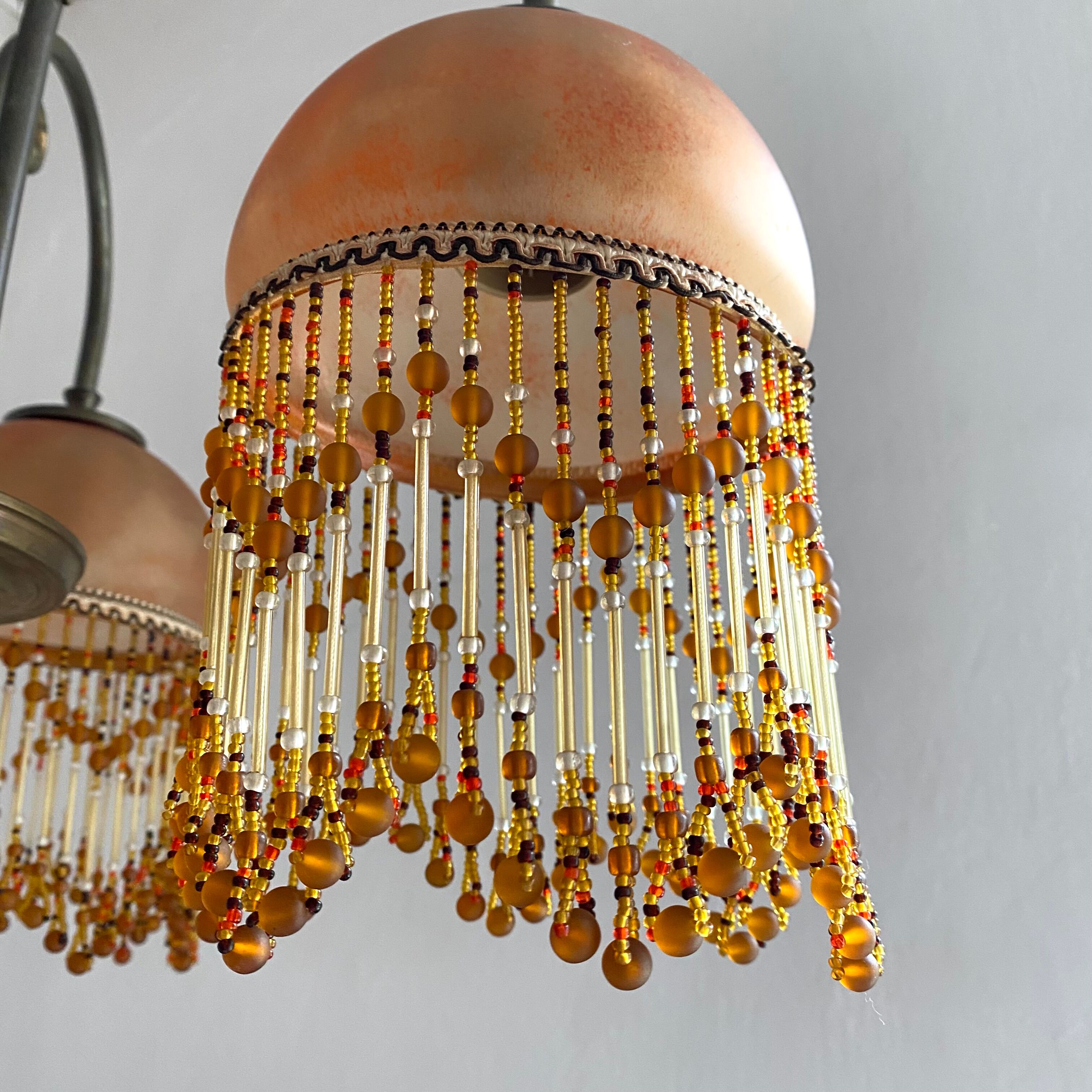 3-light chandelier in glass paste and pearl tassels