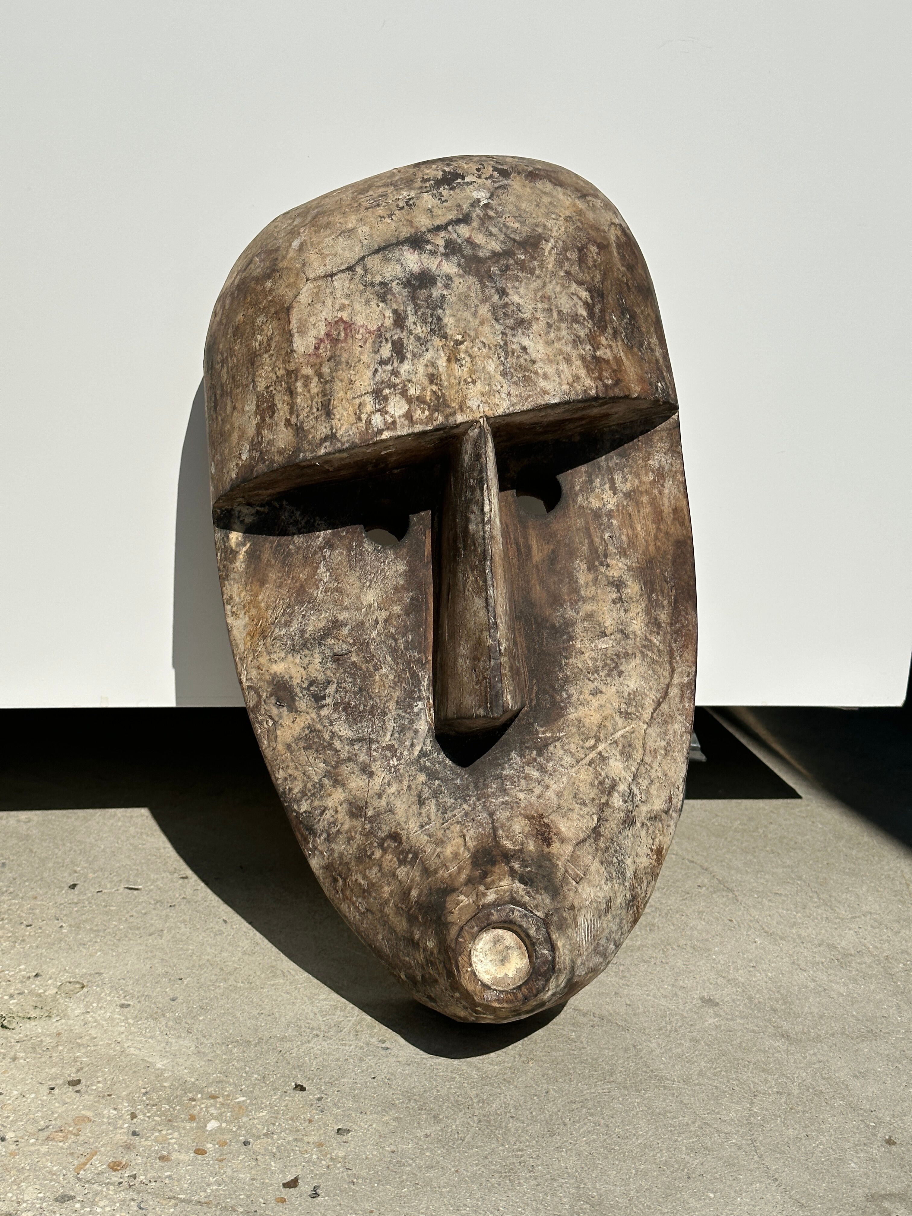 Large Timor mask in patinated wood H:50cm (2)