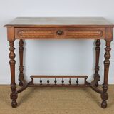 Renaissance desk table