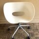 Fauteuil pivotant à roulette Tom Vac design Ron Arad édition Vitra vintage 90 blanc