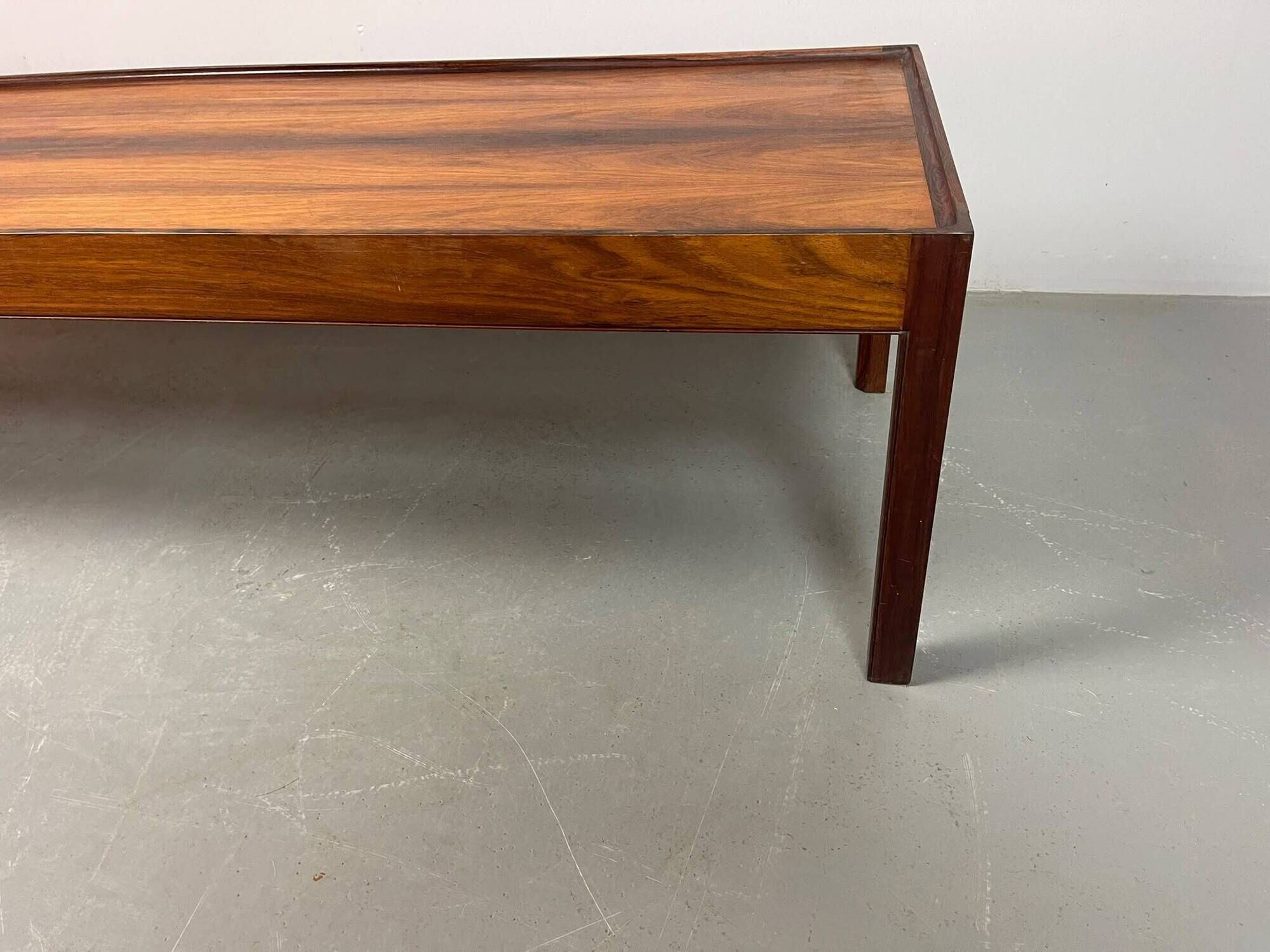 Rare Elegant Mid-Century Rosewood Coffee Table by Pesch. Germany, 1960s.