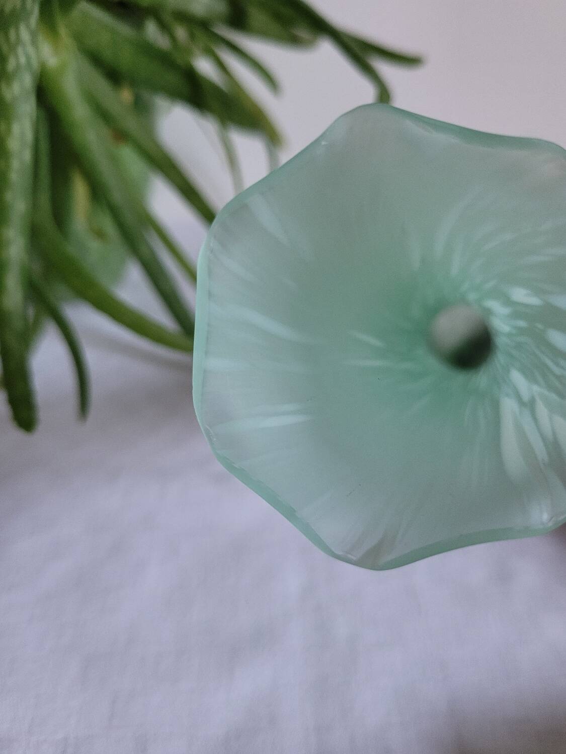 Green and white glass paste single flower vase