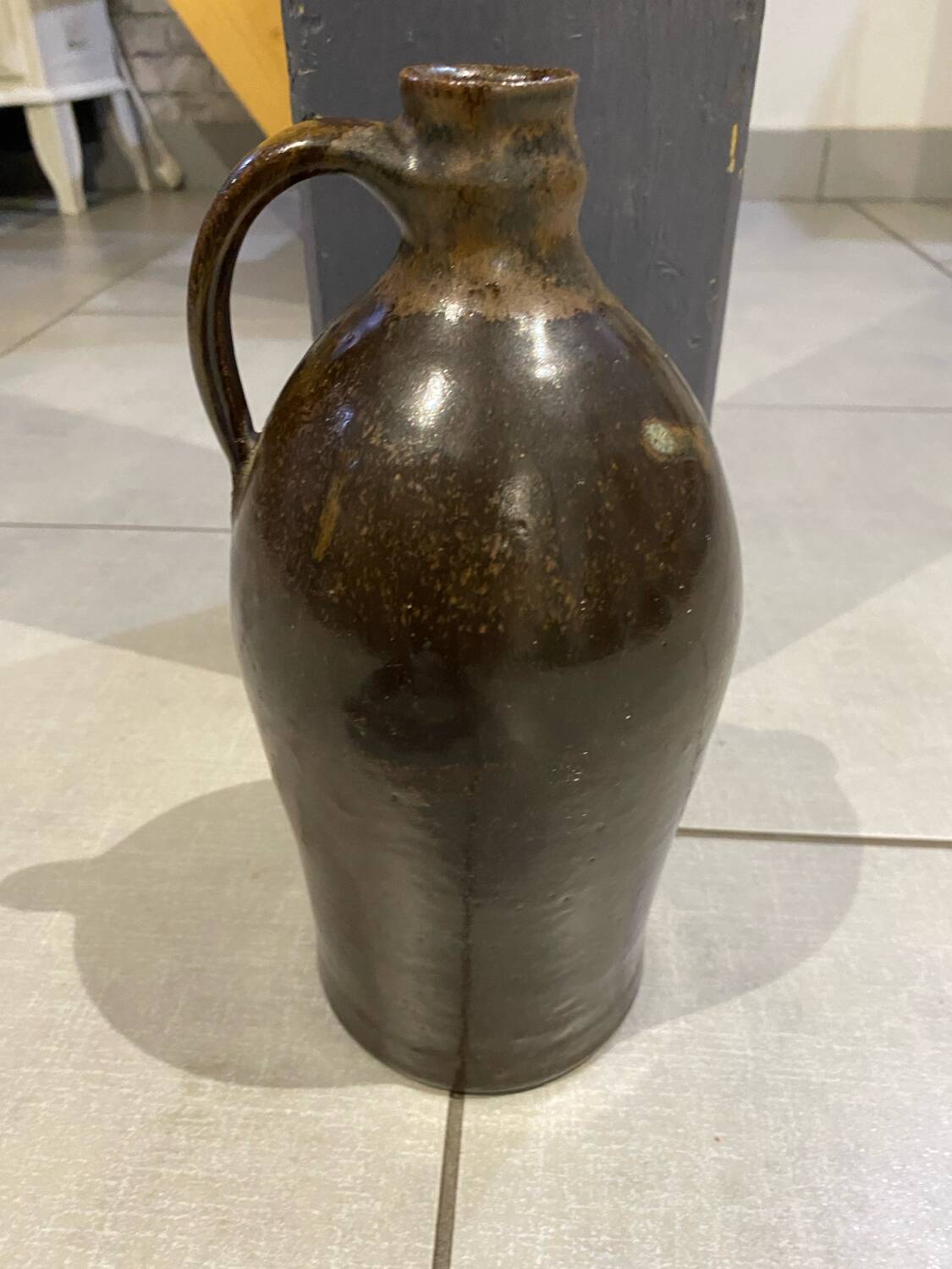 Belle cruche en terre, cuite vernissée