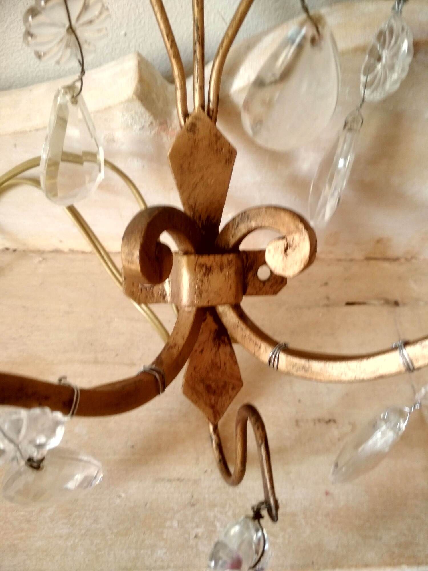 2 wall lamps