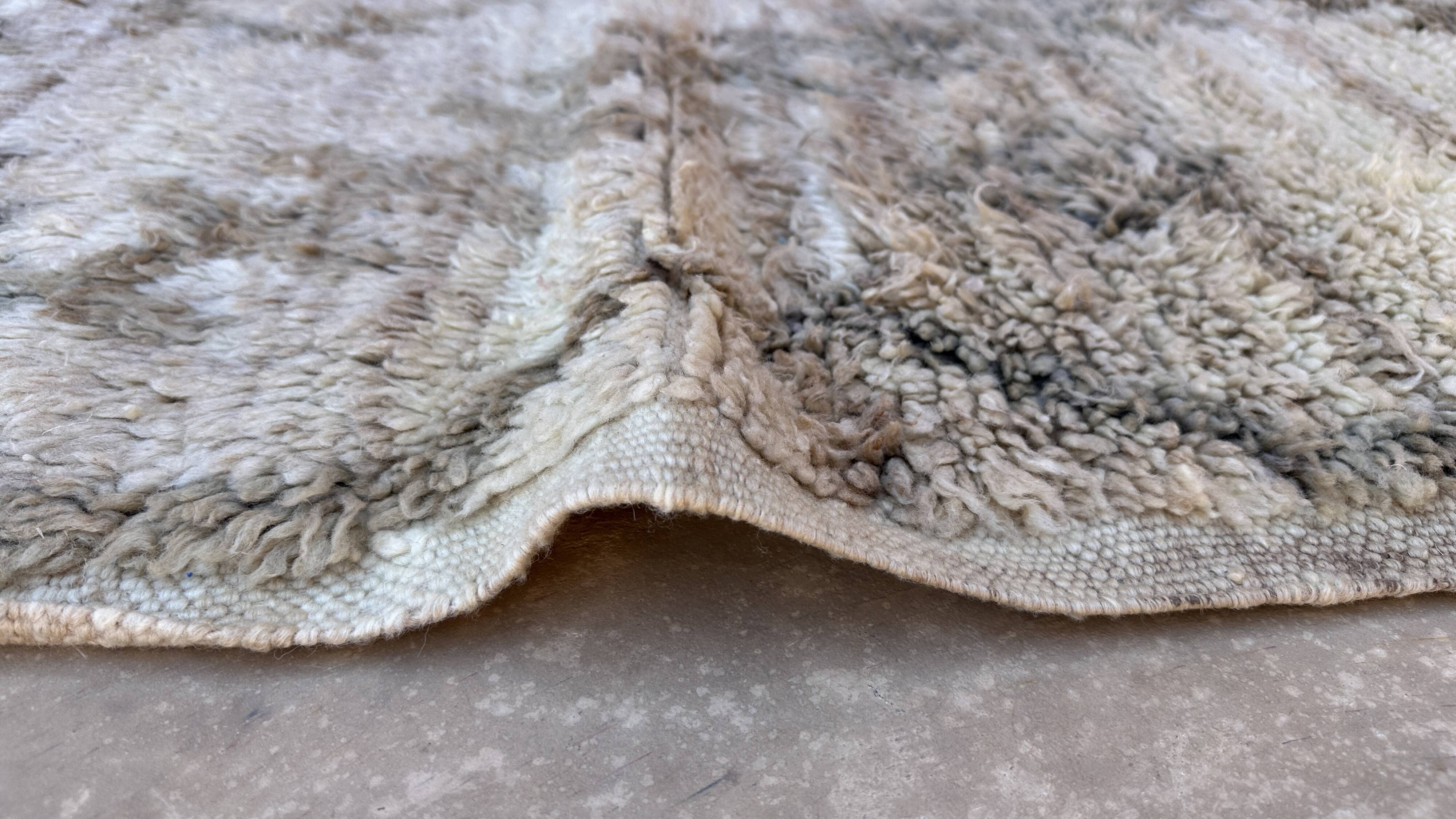 Moroccan Talsint rug white - 177 x 340 cm