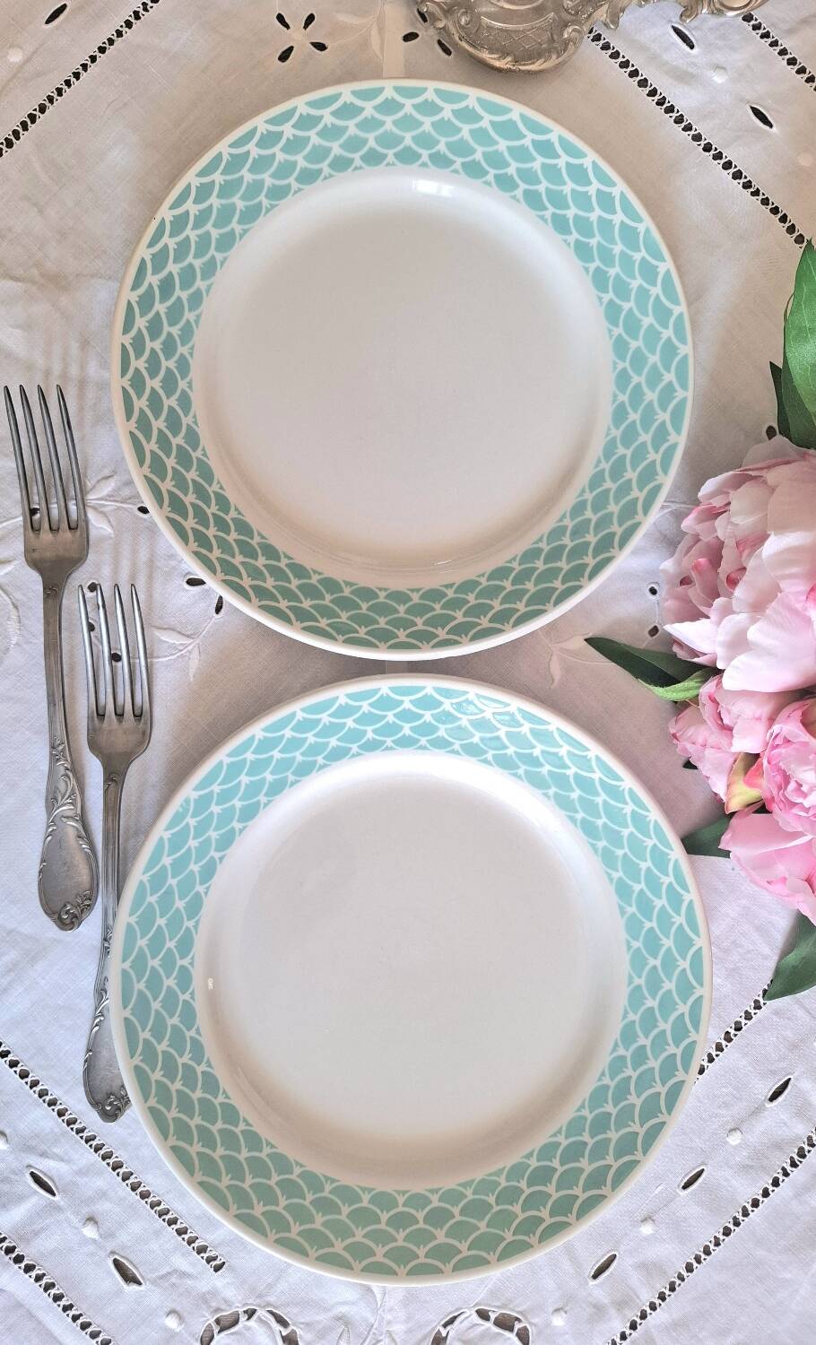 Mismatched antique flat plates in earthenware.