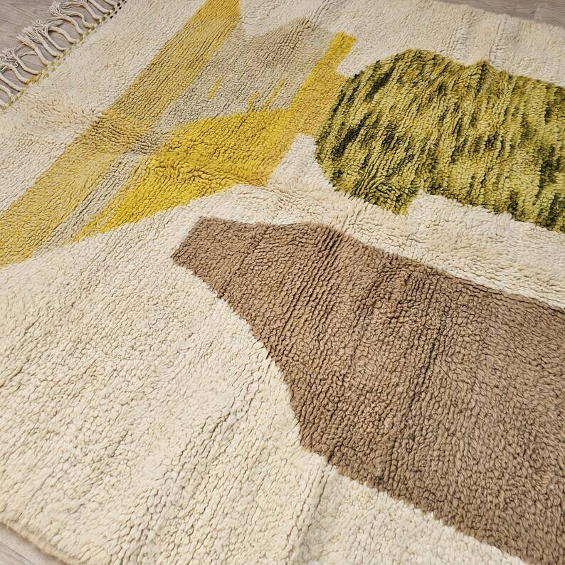 Moroccan Berber rug 250cm x 150cm