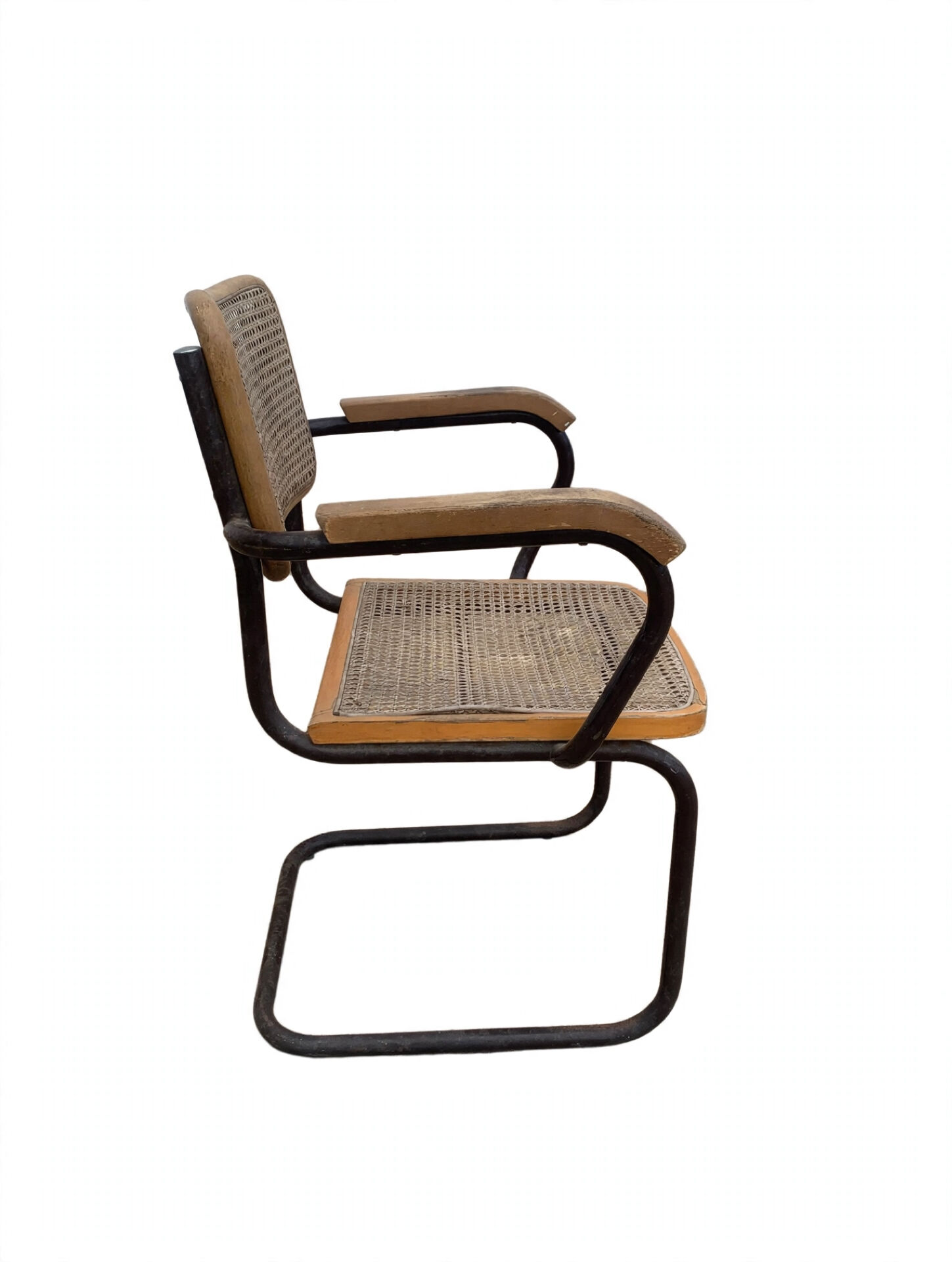 Fauteuil cantilever 1950s fer massif et cannage - Proto Cesca - La mam
