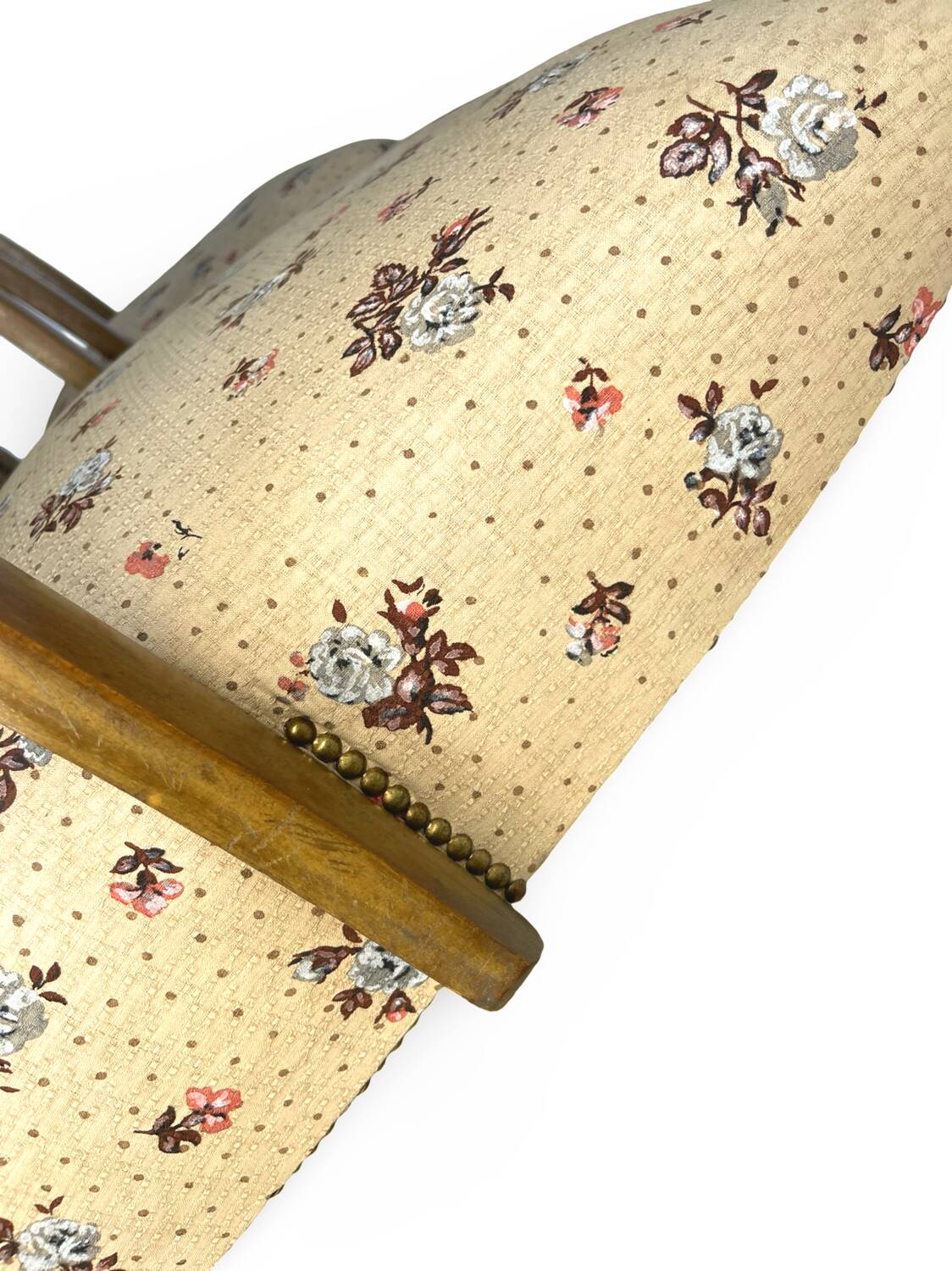 Ensemble de fauteuils Art Déco avec accoudoirs en hêtre arqués.