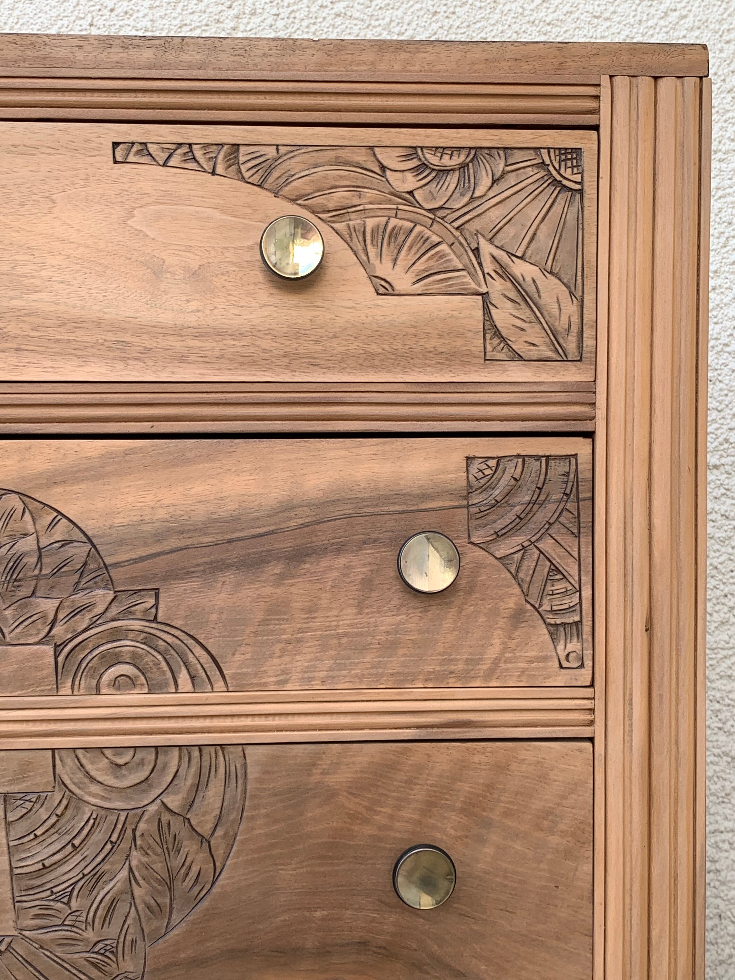 Art Deco chest of drawers Blond walnut 1930