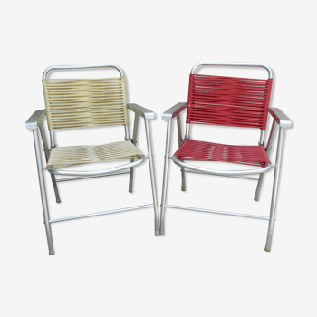 Pair of folding chairs in aluminum and scoubidou from the 70s