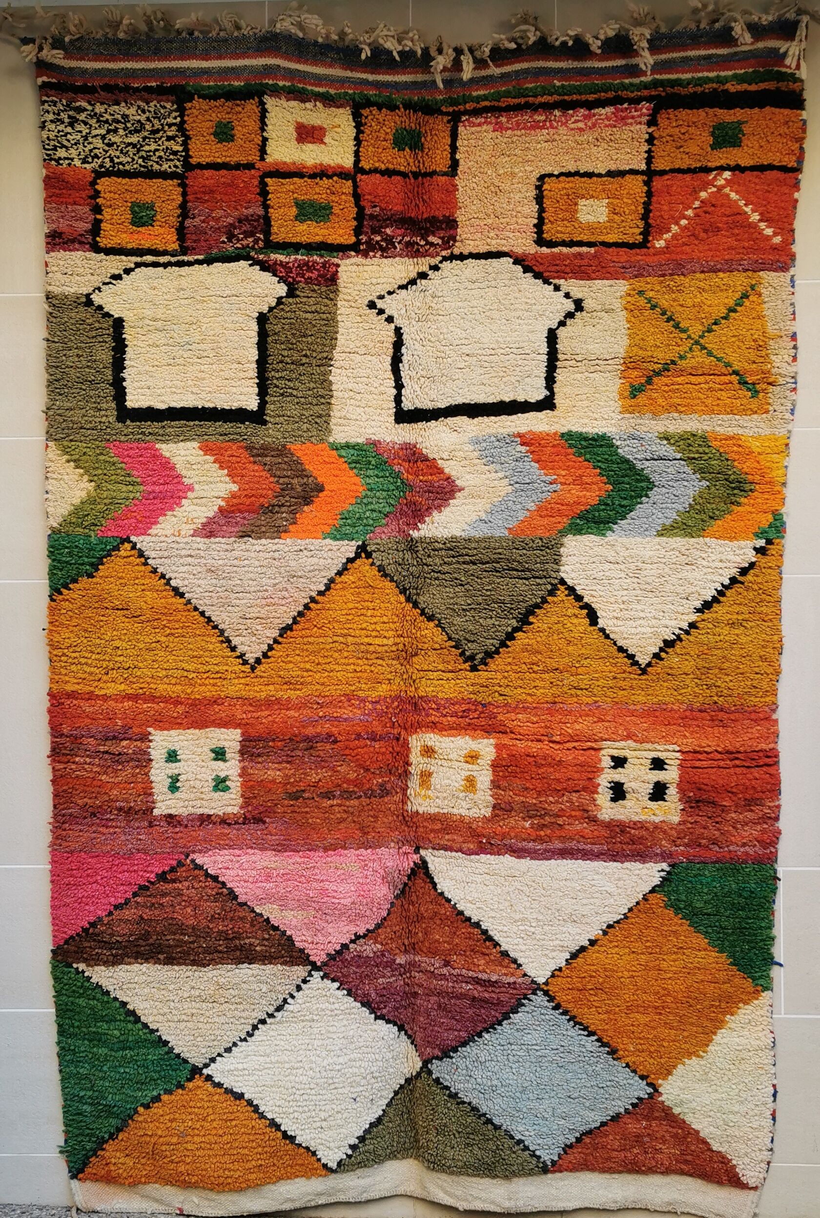 Berber carpet boujaad 152/243