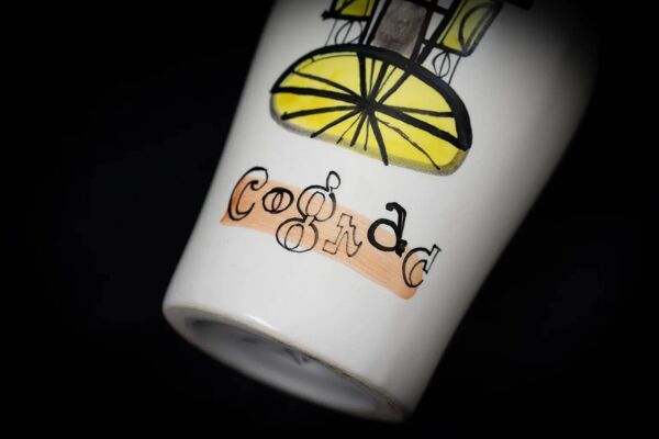 Bouteille à liqueur ''cognac'' faïence émaillée de Roger Capron Vallauris