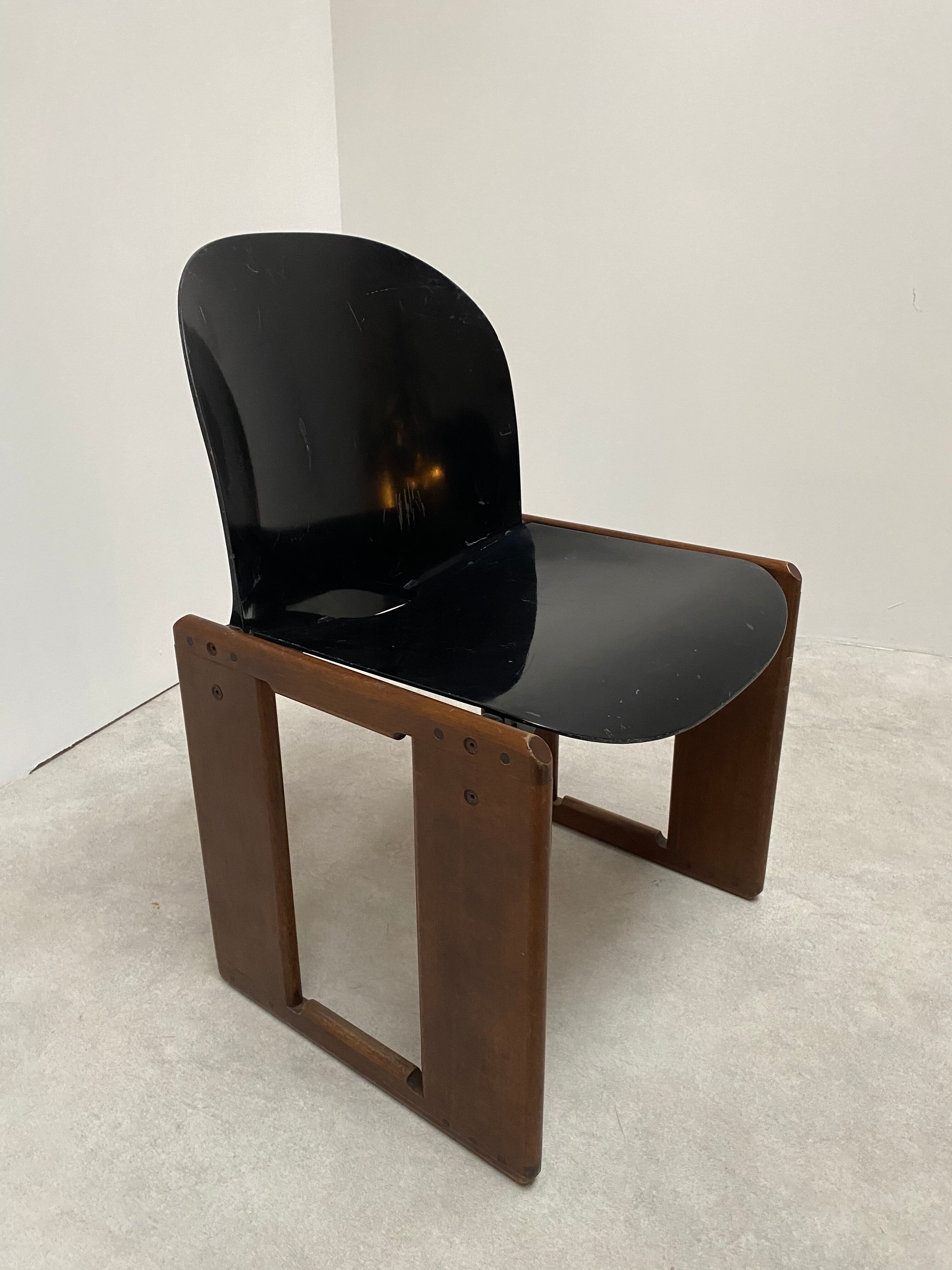 Pair of chairs of Afra and Tobia scarpa model dialogo