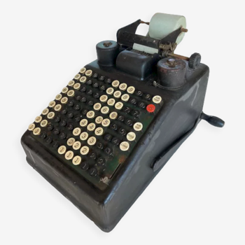 Complete keyboard calculator