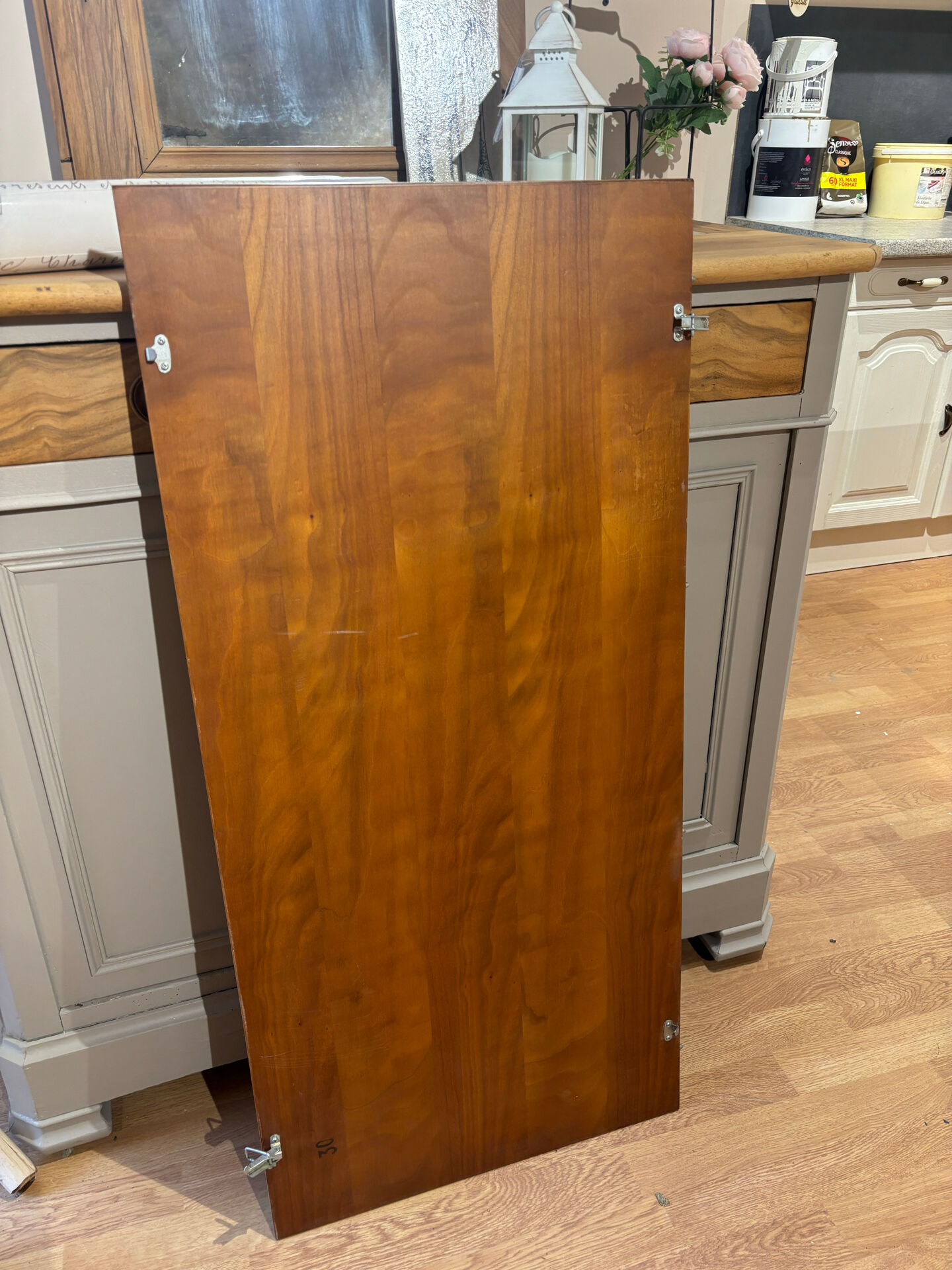 Table ovale en merisier naturel