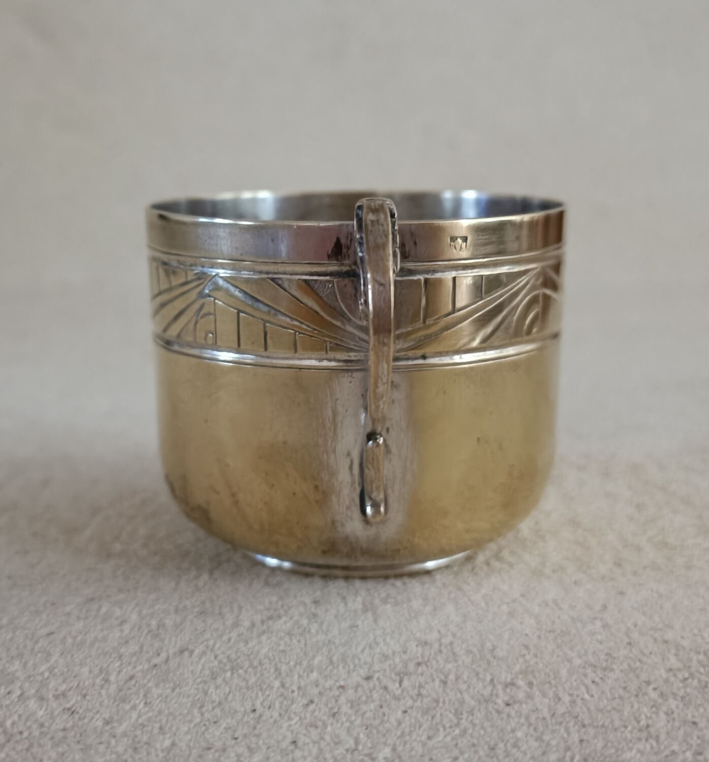 Silver metal cup monogram LJ