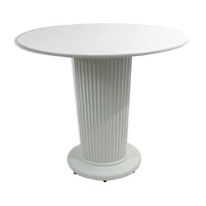 Table d’appoint allemande - milieu