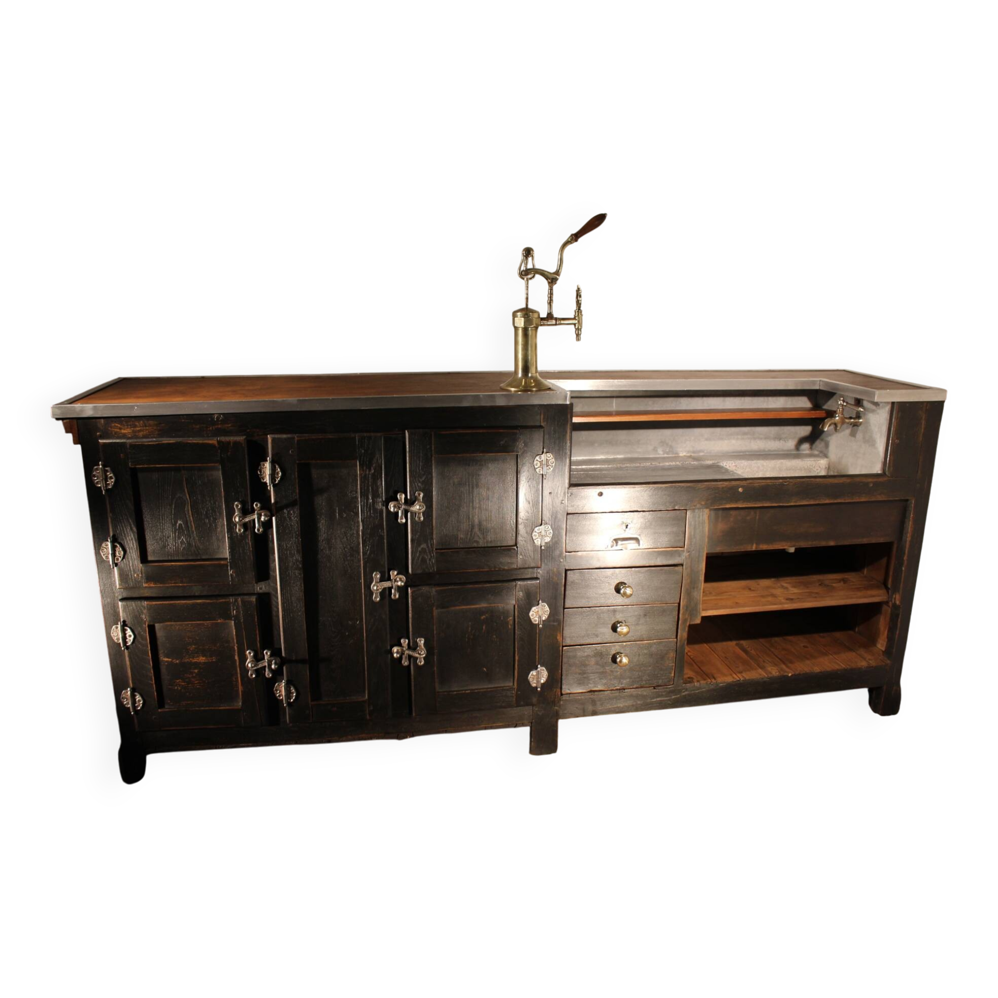 Brasserie bar
