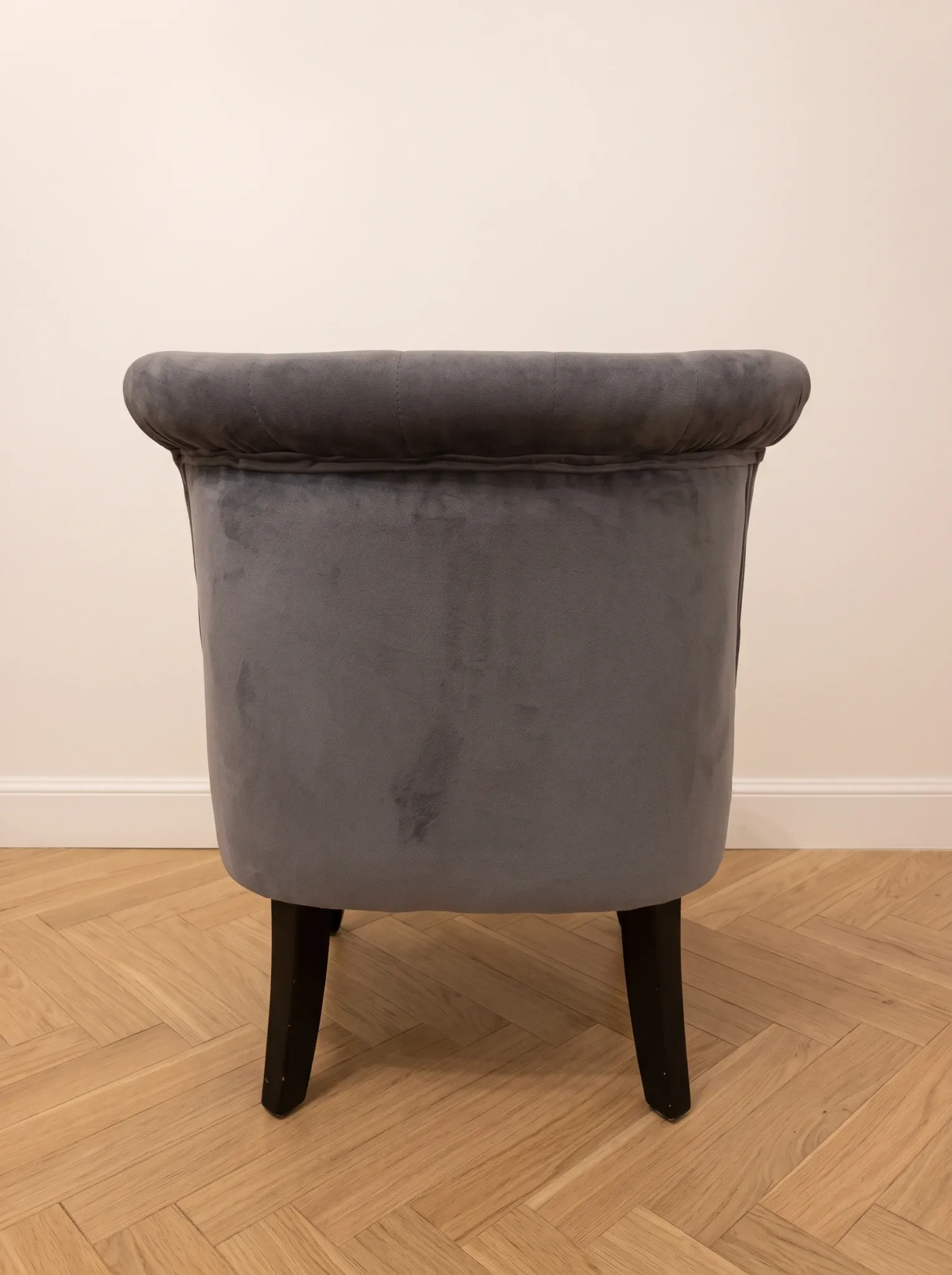 Pair of classic style crapaud armchairs in grey velvet.