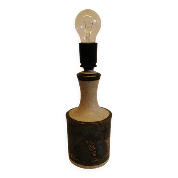 Pied de lampe de table en céramique danoise, estimée dans les années 1960. Produit par Axella et conçu par Axel Larsen