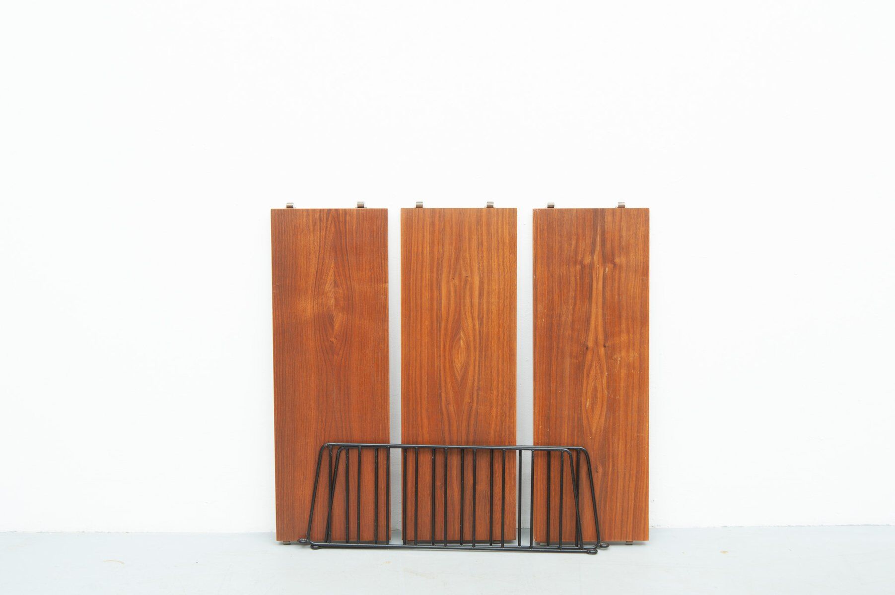 String wall shelf by Kajsa & Nisse Strinning, 1950s