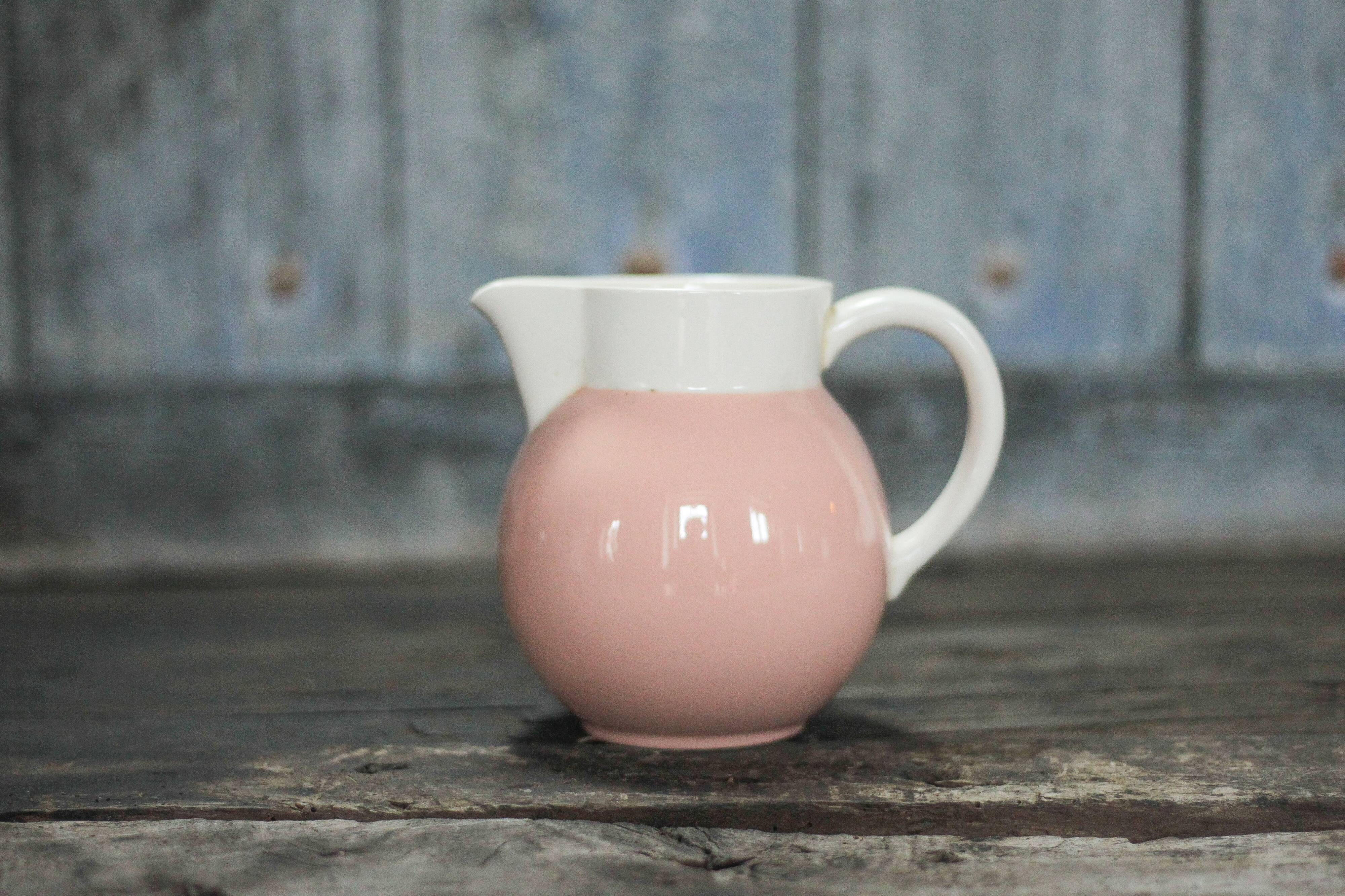 Pitcher Villeroy & Boch Saar, carafe, pink porcelain pitcher, jug