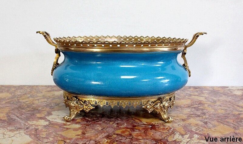 Planter in glazed porcelain and gilded bronze late nineteenth