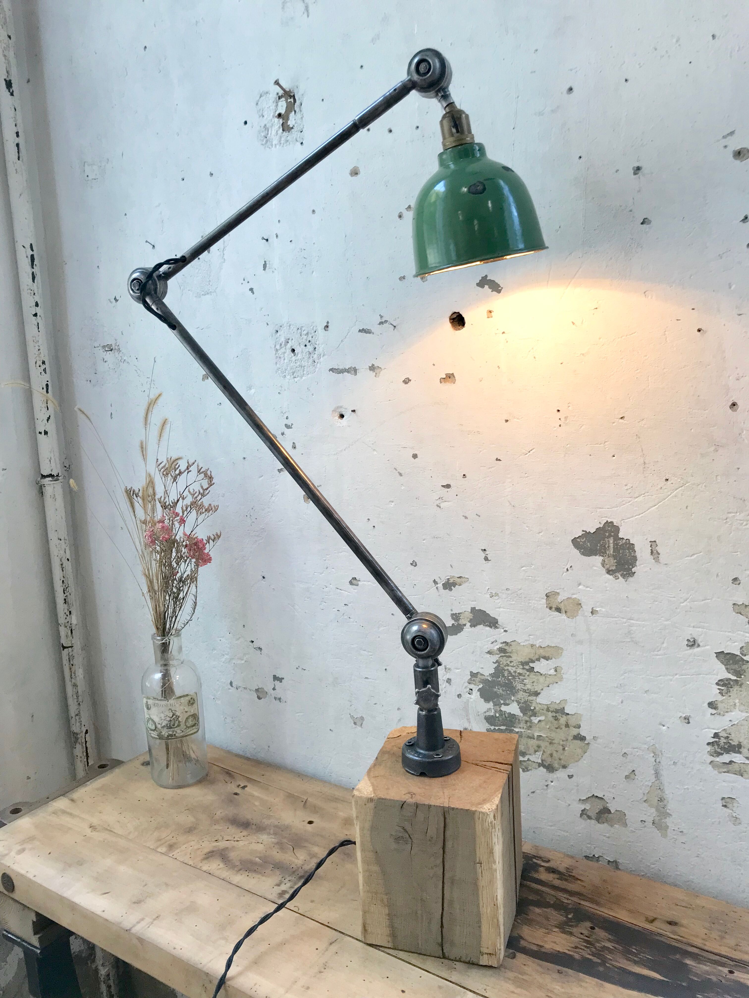 Industrial lamp all sense