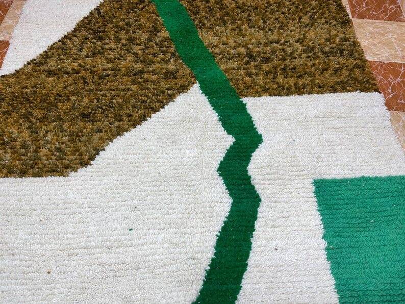 Handmade Berber rug size 150 x 250 cm
