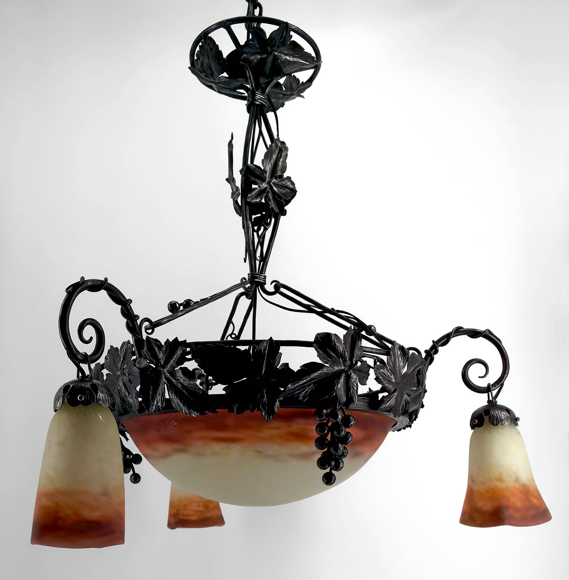 Wrought iron and glass paste chandelier, Art Deco, Muller Freres, Circa 1920