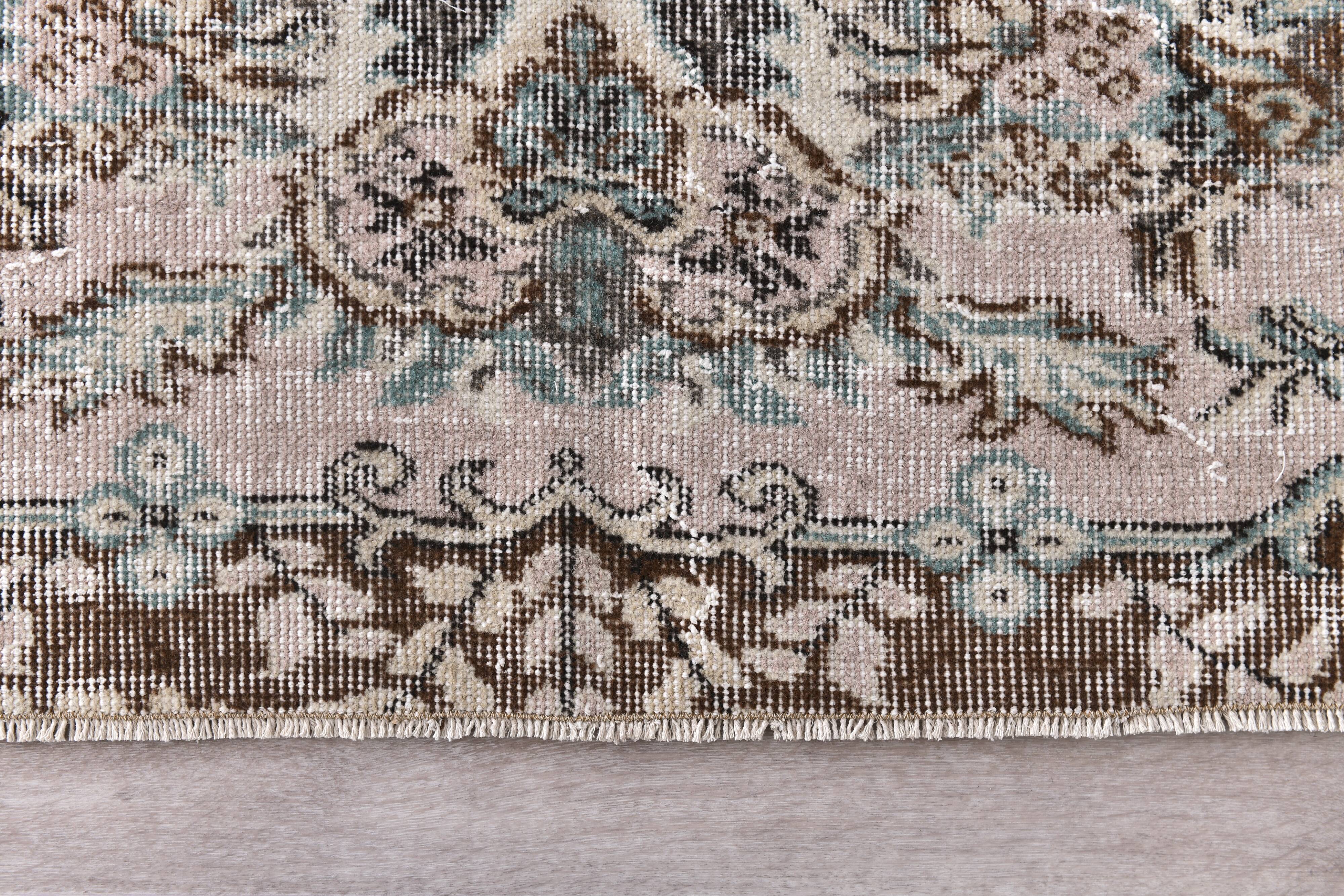 Brown & beige vintage rug 173x253cm