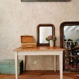 Farm table