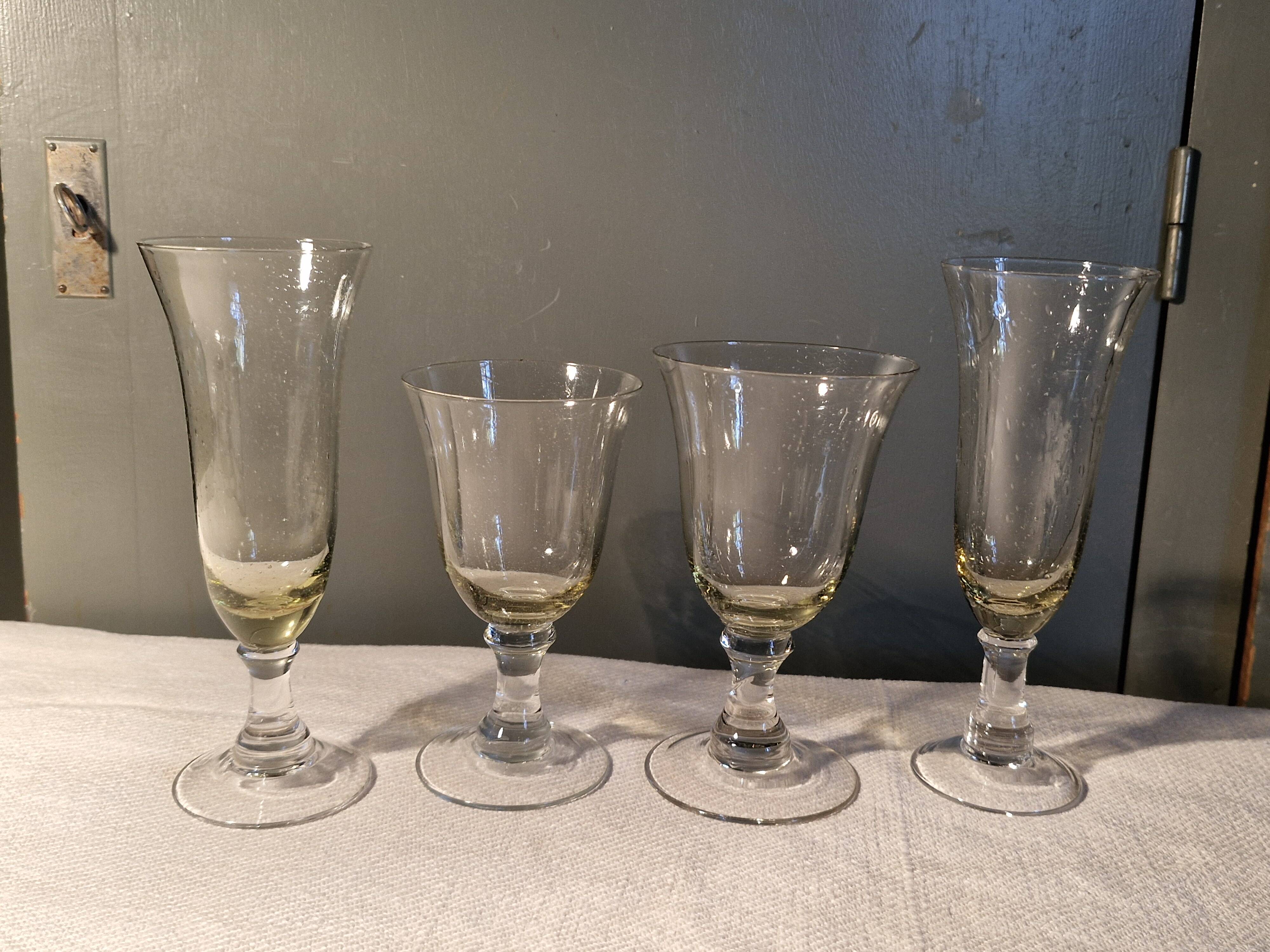 4 old blown glasses, 2 champagne flutes, 2 glasses