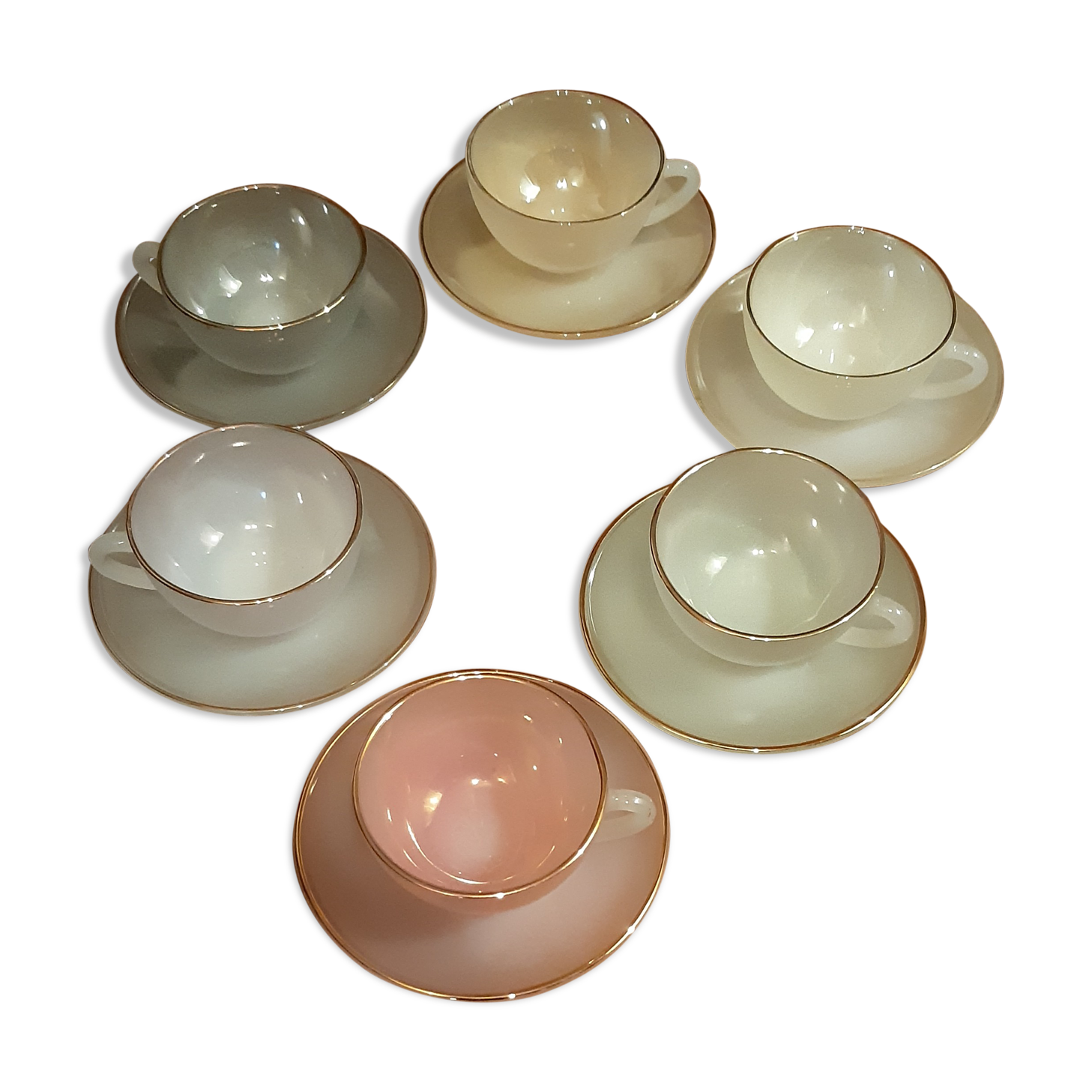 Vintage cups arcopal modele harlequin