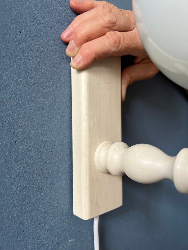 Vintage wall lamp in opaline glass