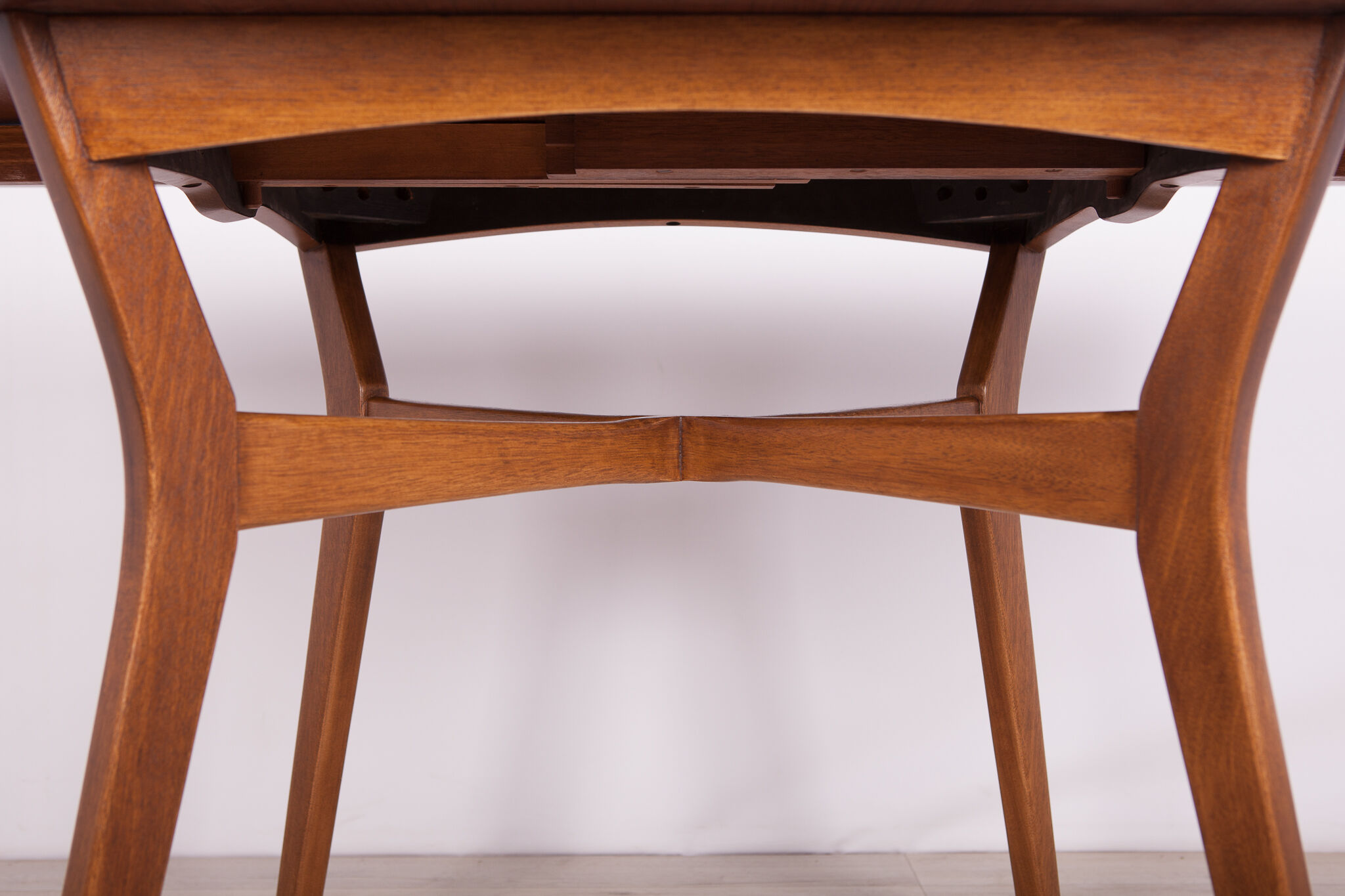 Butterfly dining table from G-plan, 1960