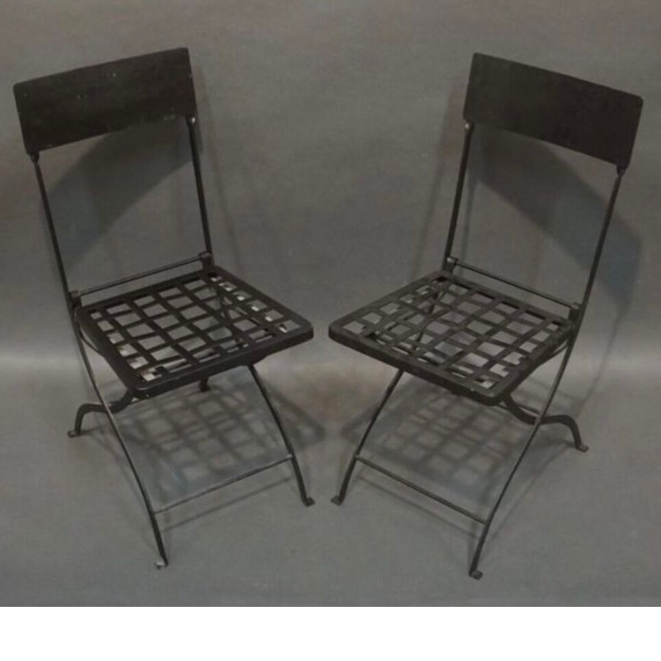 Folding metal chair