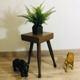Farm tripod stool